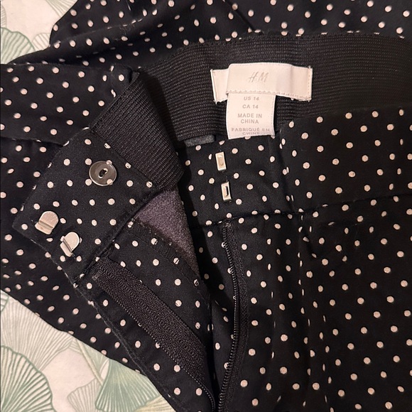 H&M Black and White Polka Dot Straight Leg Pants - Picture 4 of 7